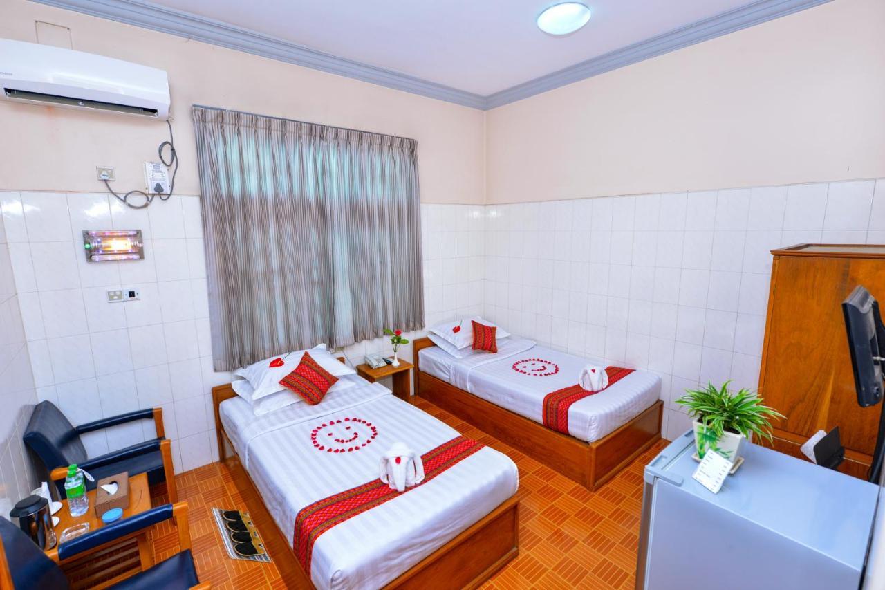 Hotel Smile Pyin Oo Lwin Exterior photo